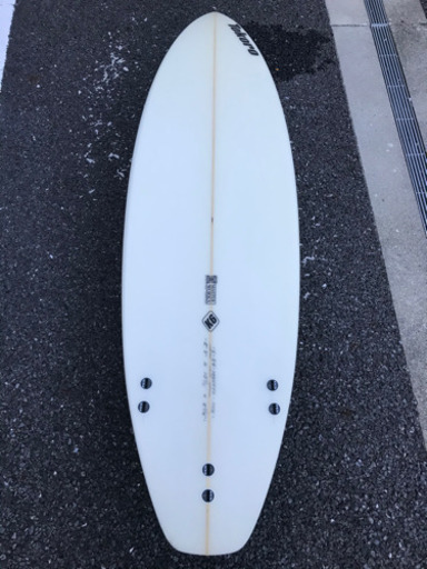 Tokoro K6 5’9 FCS フィン付き サーフボード