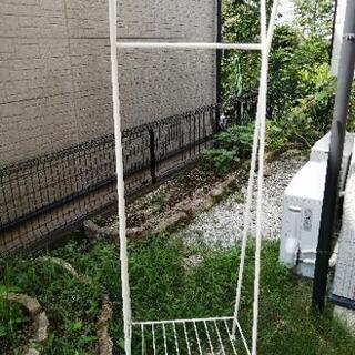 難ありホワイトハンガーラック
