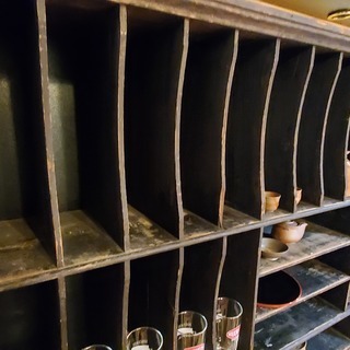 超希少！　明治後期から大正時代に使用されていた　木製棚（本・グラス・食器・雑貨・アクセサリー等に最適）の画像