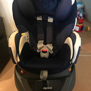 【お取引中】チャイルドシート　アップリカ　フラディアラクート　新生児