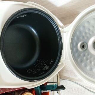 【交渉中】炊飯器 3合炊き 8月末に引き渡しの画像