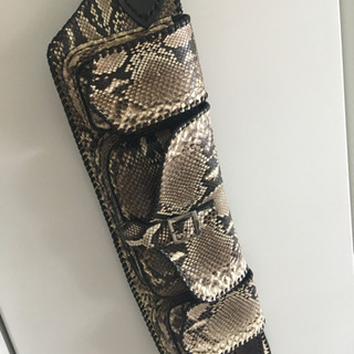 本物パイソン　定価30万　処分価格で