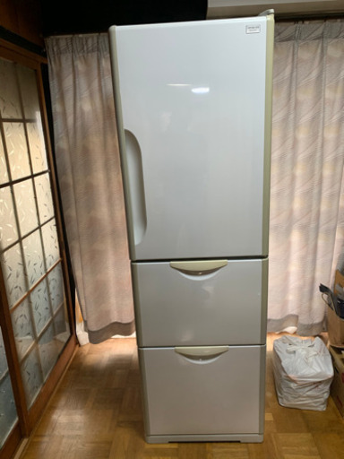 まだまだ綺麗な冷蔵庫