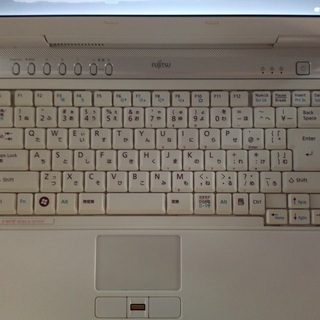 ノートパソコン Fujitsu FMV-BIBLO NF50W Windows10の画像
