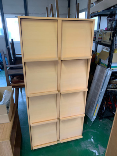 雑誌　小物　おもちゃ　など　収納家具