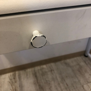 ガラス天板デスクの画像