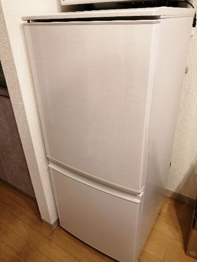 ☆美品　SHARP冷蔵庫　2017年製　137L☆