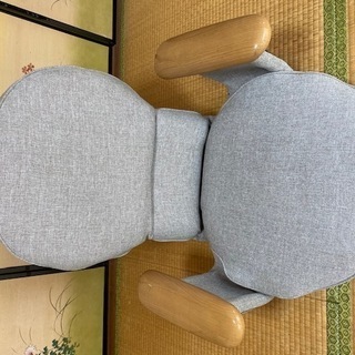 座椅子　リクライニング肘置き付き