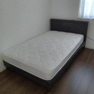 ベッドの画像