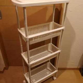 キャスター付3段ワゴンの画像