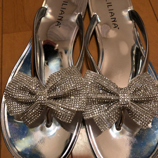 新品未使用 キラキラ☆リボンサンダル