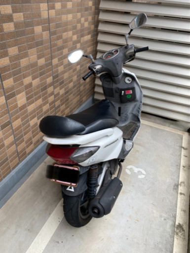 ヤマハ　シグナスX SE12J 白　