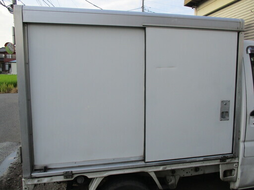 ミツビシ　ミニキャブ　リア　コンテナ