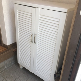 下駄箱（お引き渡し予定者と連絡中）