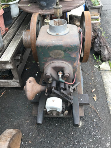 レトロ発動機、クボタ発動機、ガーデニング雑貨、発動機
