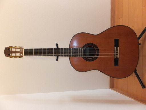 茶位幸信　NO１０クラシックギター　フレット打ち換え済みかなりお得です。期間限定さらに最終値下げしました。ご連絡お待ちしております。こちらも、他にも掲載していきます。