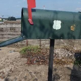 アメリカンのポスト