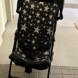 【無料】B型ベビーカー　折り畳み不可