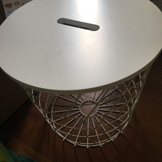 IKEA テーブル ブランケット入れ