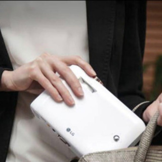 早い者勝ち➍】モバイル’プロジェクターLG/PH550gの画像