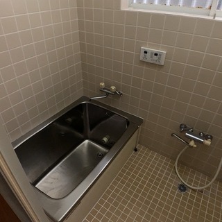 予約受付★秦野市戸川戸建て★屋根裏収納が充実、外水道あり - 秦野市