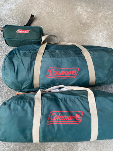 すみません。一つの値段でした。セットなら8000円です