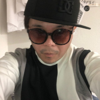 明日の夜暇な人飲みましょう