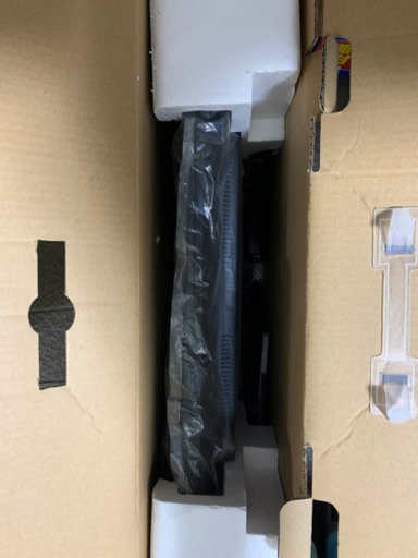 【受け渡り人を決まりました】4K UHD 28型ディスプレイ