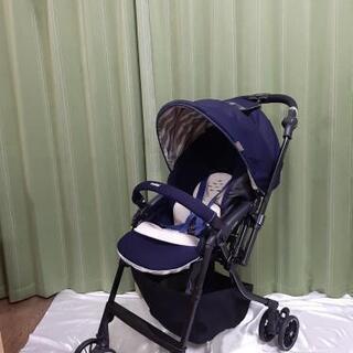 コンビ　メチャカル　オート４キャス　コンパクト　エッグショック　ロッタ　ネイビー ベビーカー コンビ メチャカル オート4キャス コンパクト エッグ
