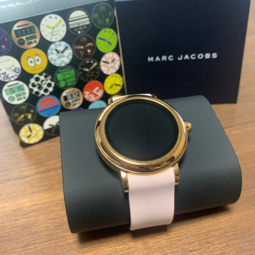 MARC JACOBS【マークジェイコブス】smartwatch 【スマートウォッチ】
