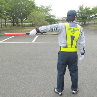 急募❗️ 北海道長万部、工事車両出入り口、旗振りスタッフの画像