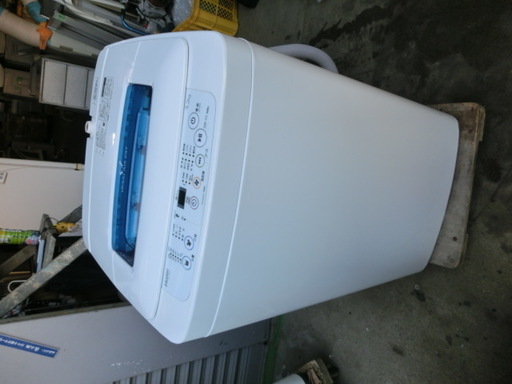 B64　ハイアール　全自動洗濯機　4.2KG　  ２０１４年製　JW-K42H