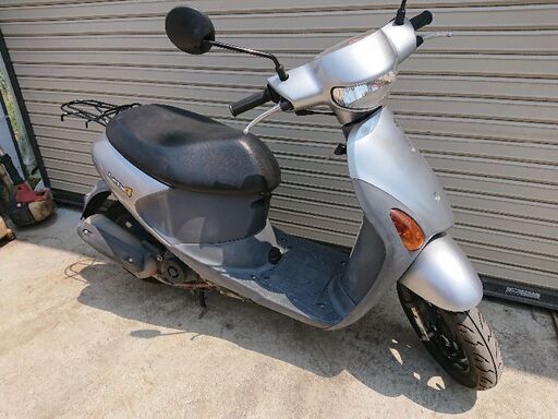 スズキ レッツ4 シルバー わりときれいです。