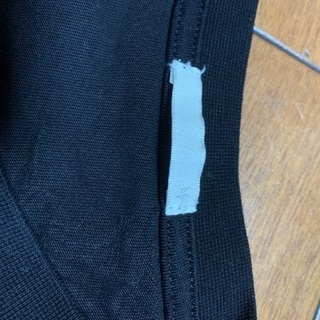 GU Tシャツの画像