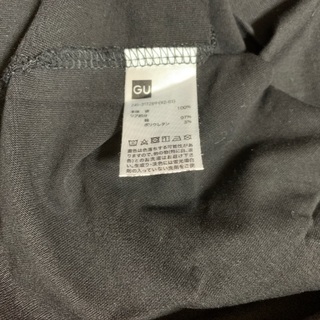GU Tシャツの画像