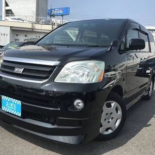 ☆A500[カーズ大阪]【全国陸送15.000円】19年ノア！両...