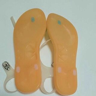 新品未使用　スイマー　ハート　サンダルの画像