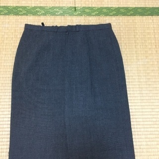 年内終了　最終値下げ‼︎スカート　色:グレー　の画像