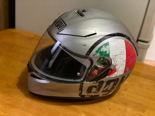 agvフルフェイスヘルメット