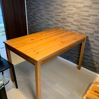 IKEA ヨックモック　テーブル＆チェア4脚の画像