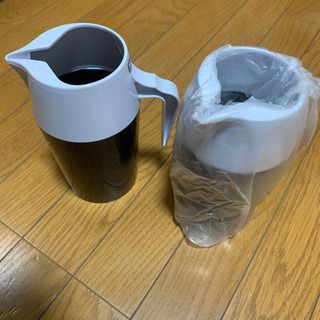 ピッチャー　2個の画像