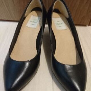 フォーマルにも☆未使用に近いパンプス 黒 22㎝ / encha...
