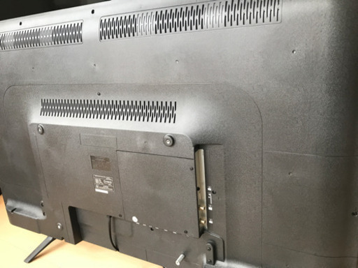 50インチ液晶テレビ