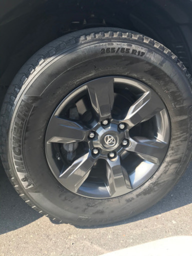 【値下げ中】ラウンドクルーザー！プラド　4本　純正タイヤ　ミシュラン