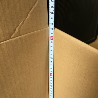 中古ダンボール　１枚50円で　70枚ぐらいありますの画像