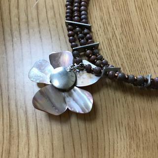 シェル×ウッド・ネックレス　デパート購入の画像