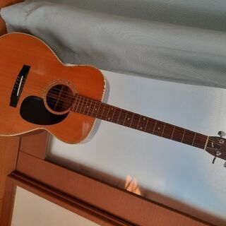 モーリスの中古のギター