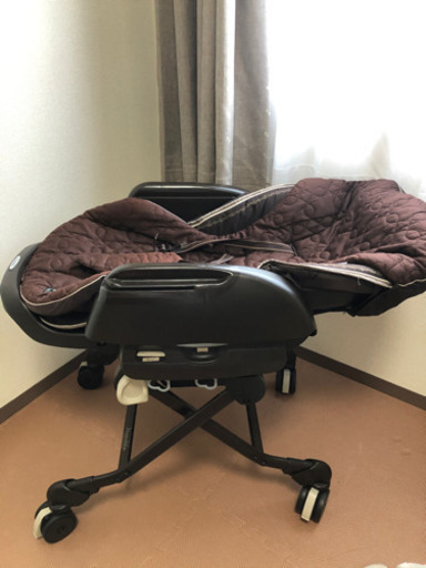 コンビ　ハイローチェア　電動スイング　ネムリラ