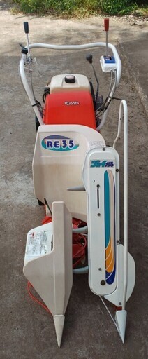 鹿児島発　クボタ　一条刈りガソリンエンジンバインダーRE35