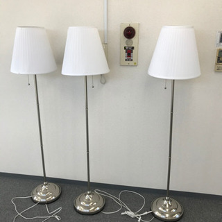 照明(高さ約153センチ)3台の画像